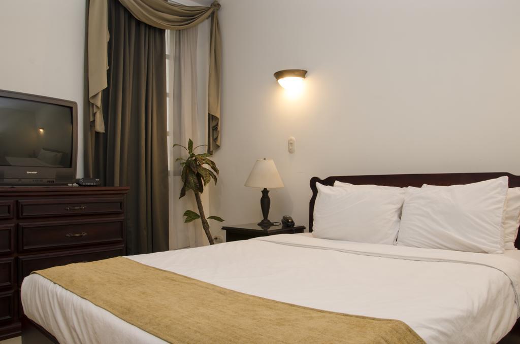 Hotel Plaza Real Suites & Apartments San Jose Εξωτερικό φωτογραφία